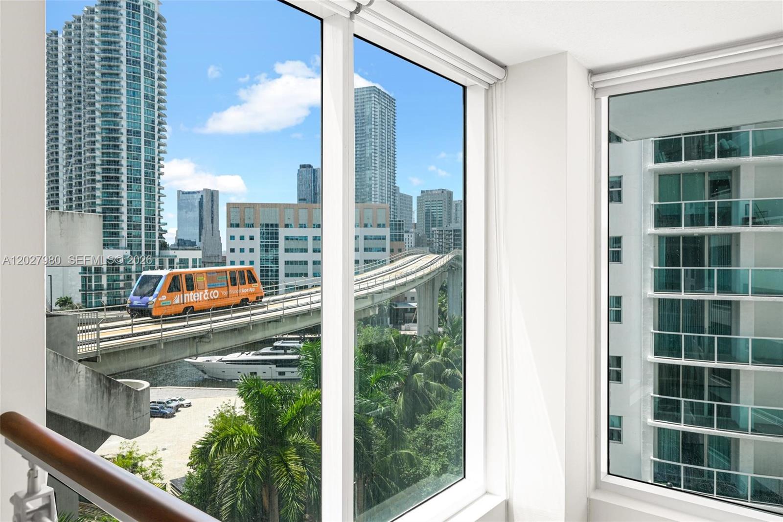 41 SE 5th St #517, Miami FL 33131