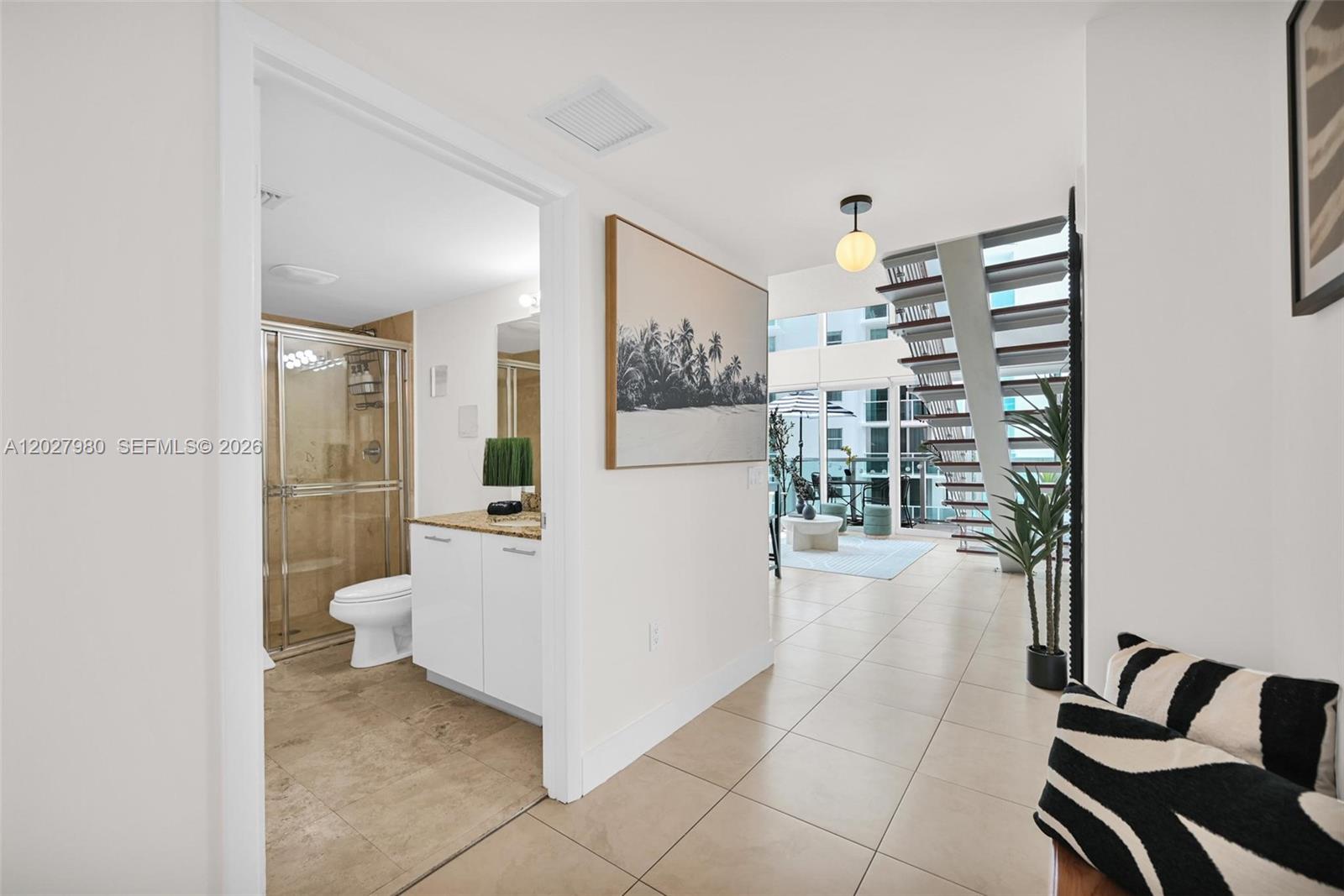 41 SE 5th St #517, Miami FL 33131