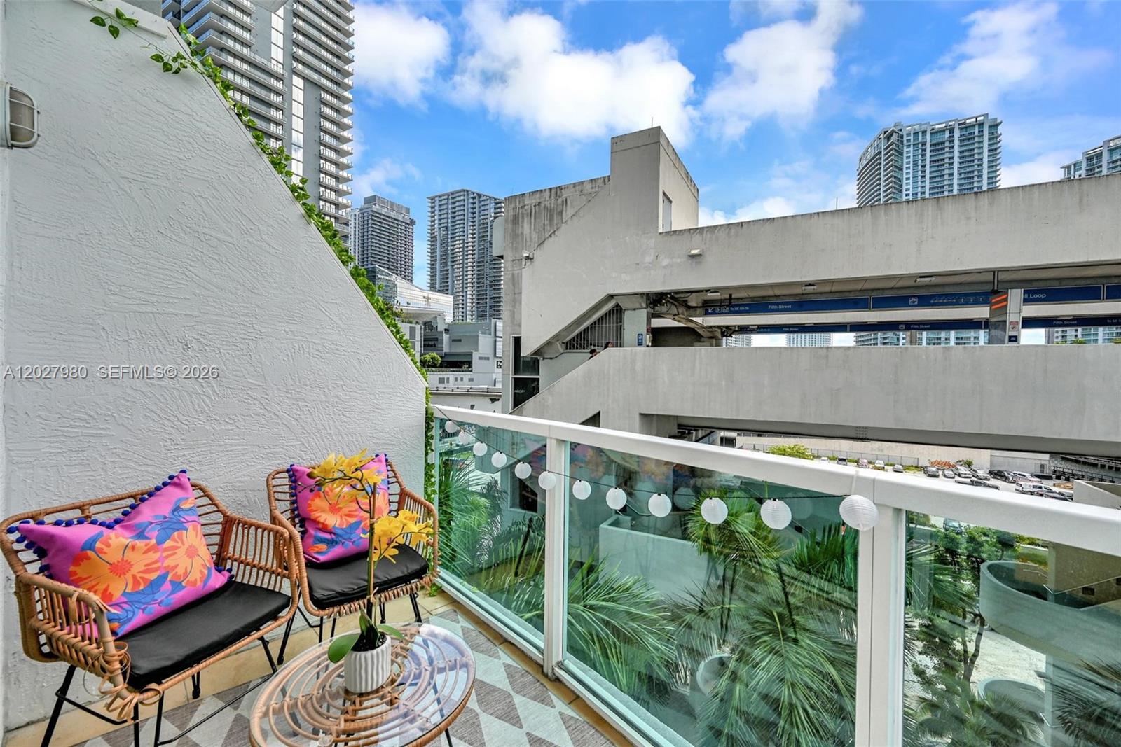 41 SE 5th St #517, Miami FL 33131