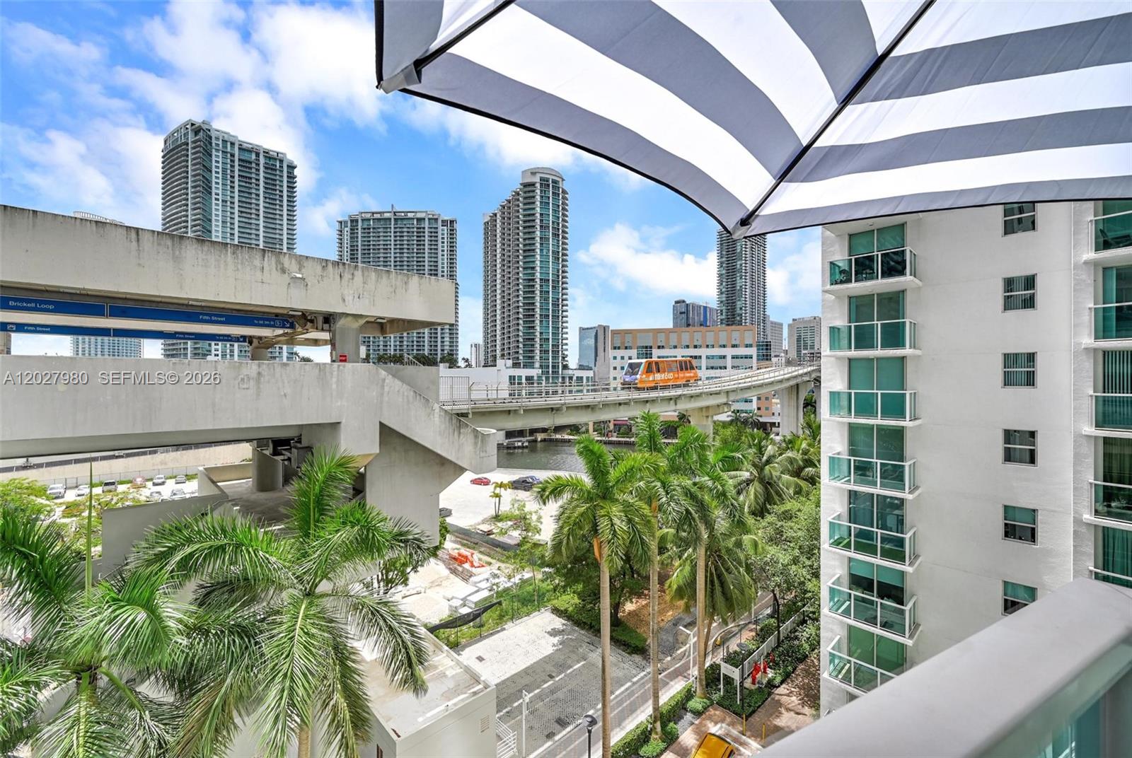 41 SE 5th St #517, Miami FL 33131