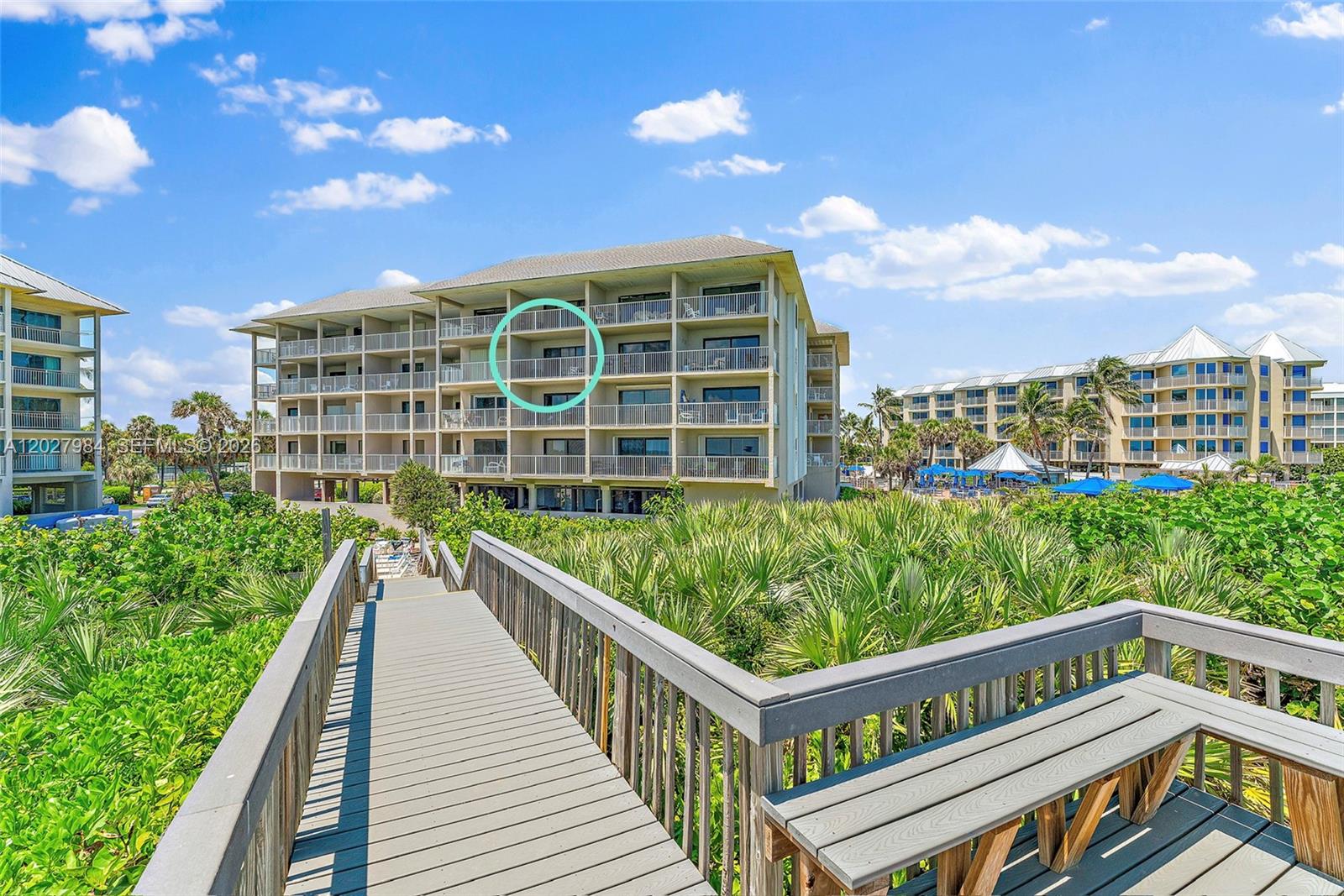 429 NE Tradewind Ln #305, Hutchinson Island FL 34996
