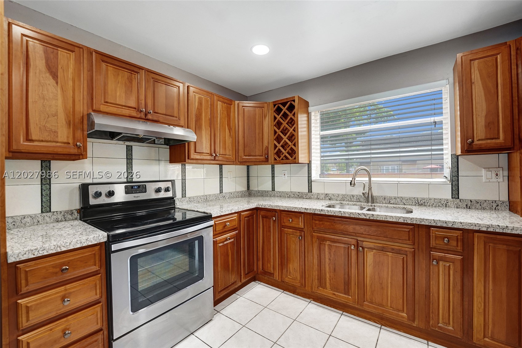 7175 Nova Dr #107, Davie FL 33317