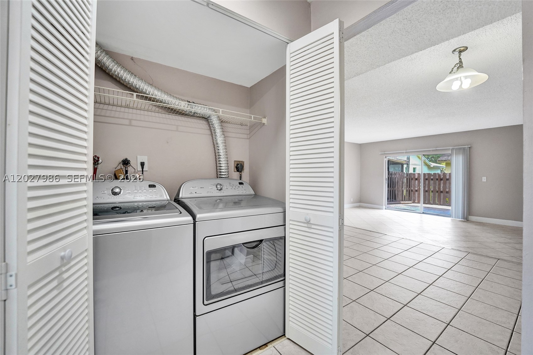 7175 Nova Dr #107, Davie FL 33317