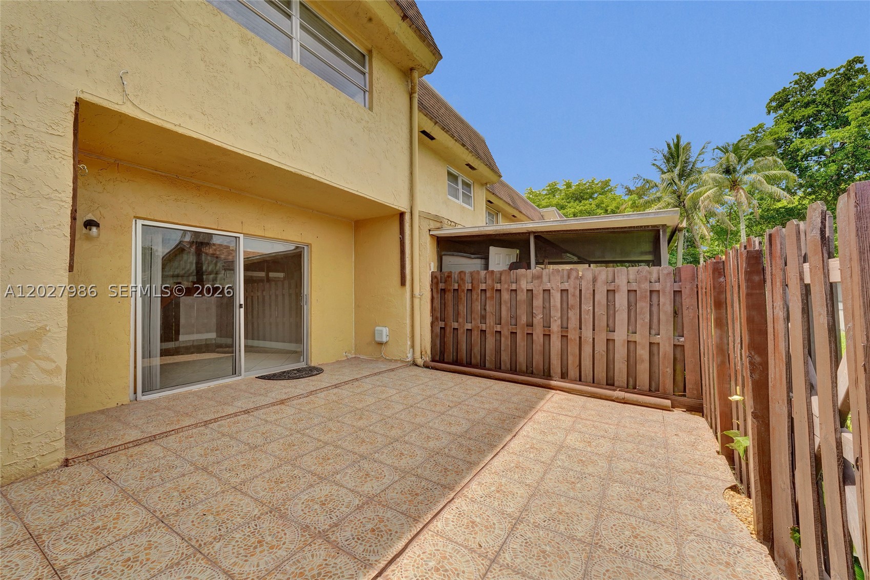 7175 Nova Dr #107, Davie FL 33317
