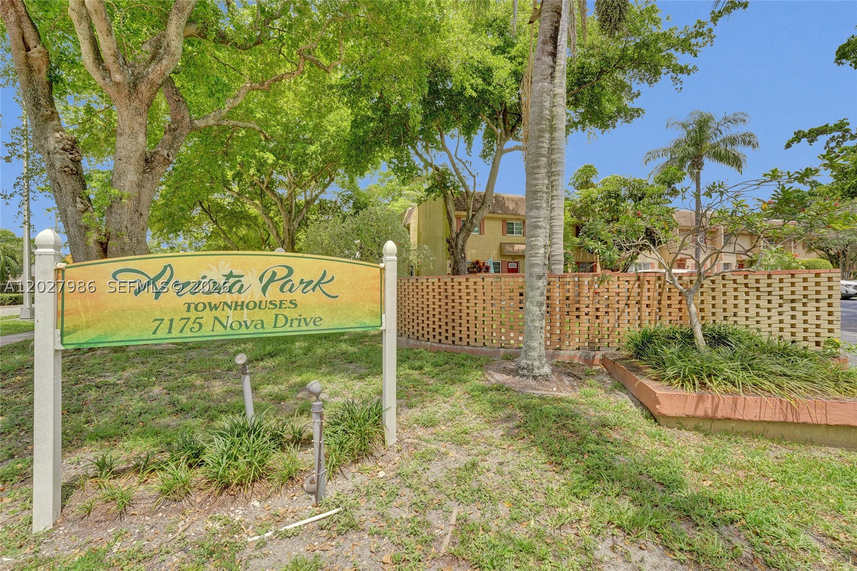7175 Nova Dr #107, Davie FL 33317