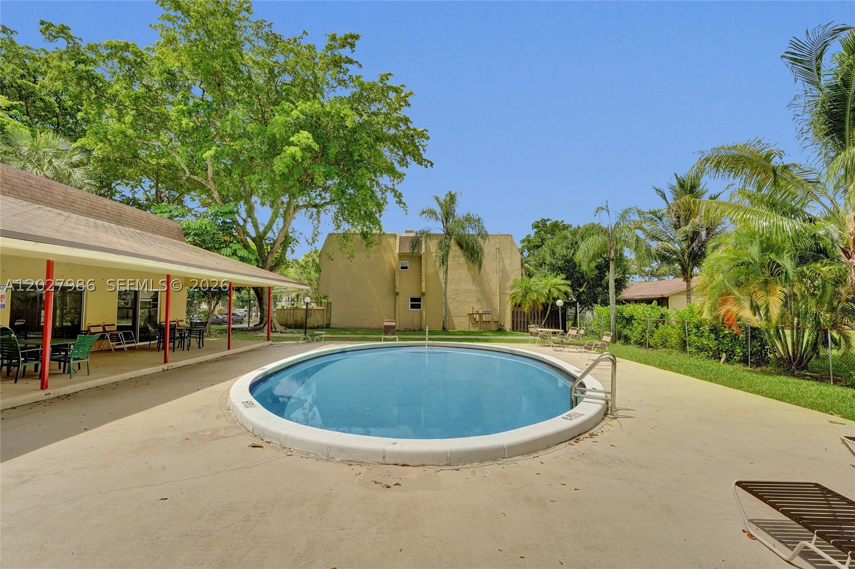 7175 Nova Dr #107, Davie FL 33317