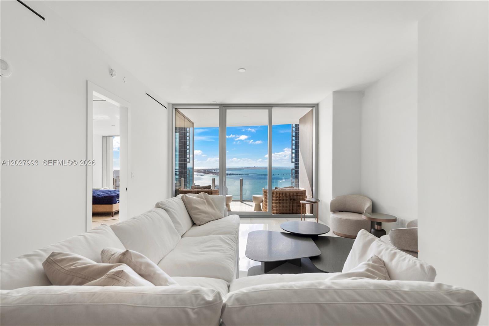 300 Biscayne Boulevard Way #3905W, Miami FL 33131