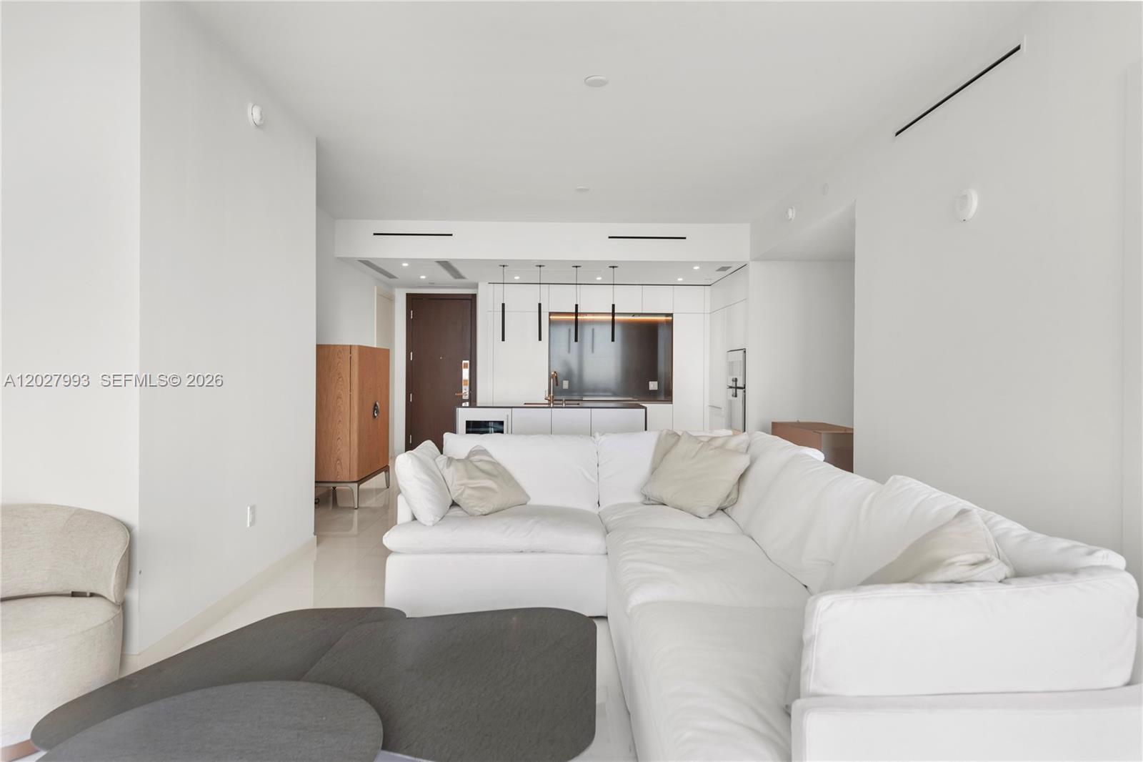 300 Biscayne Boulevard Way #3905W, Miami FL 33131