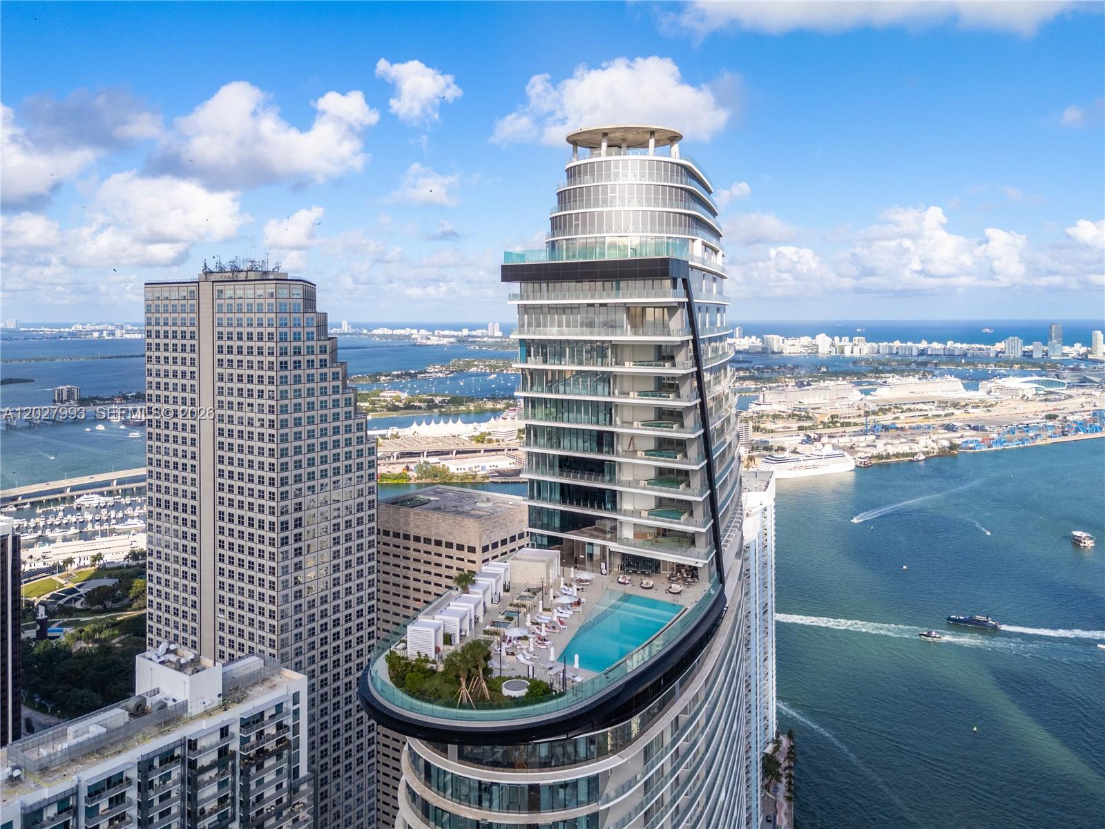 300 Biscayne Boulevard Way #3905W, Miami FL 33131