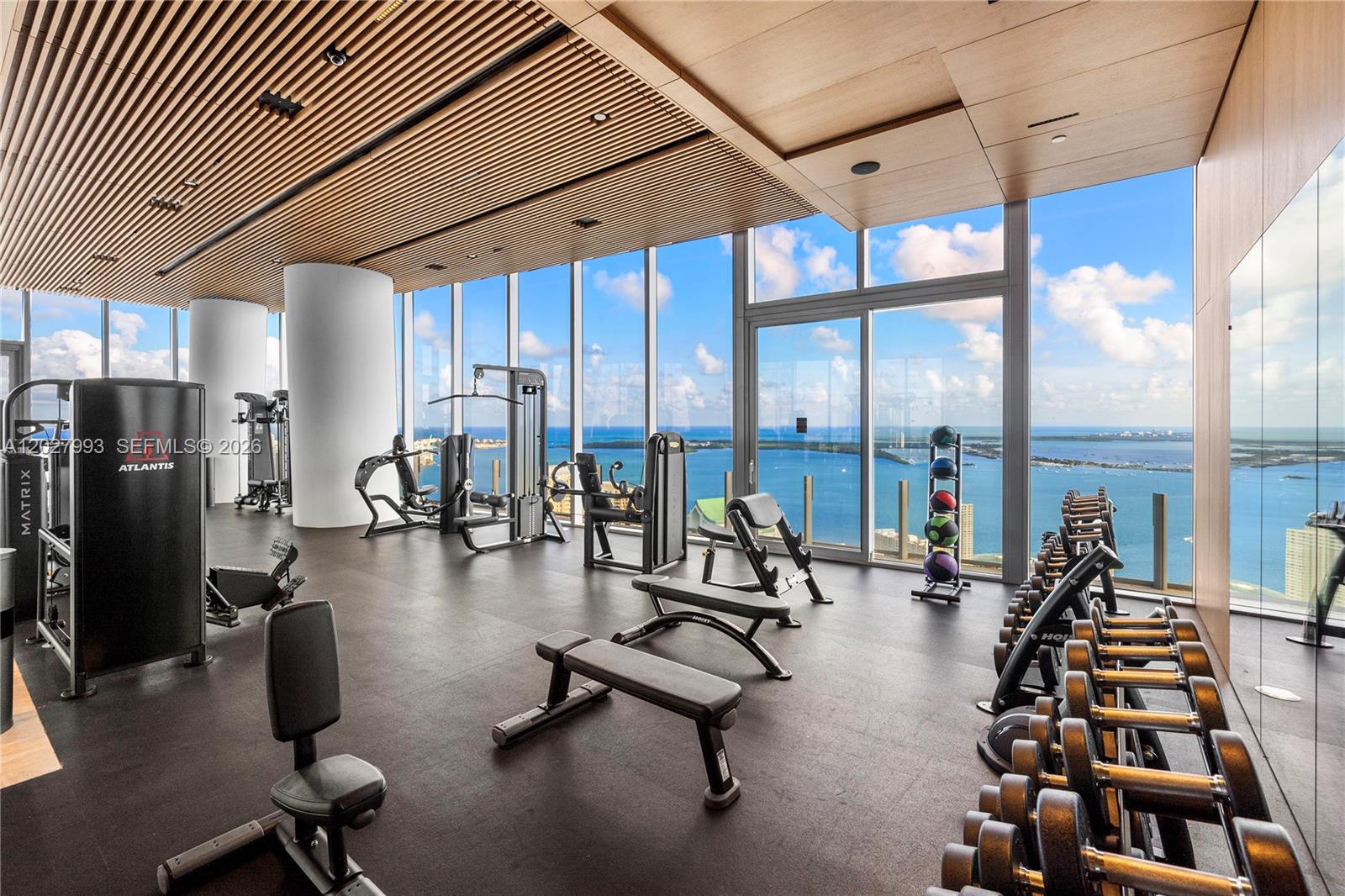 300 Biscayne Boulevard Way #3905W, Miami FL 33131