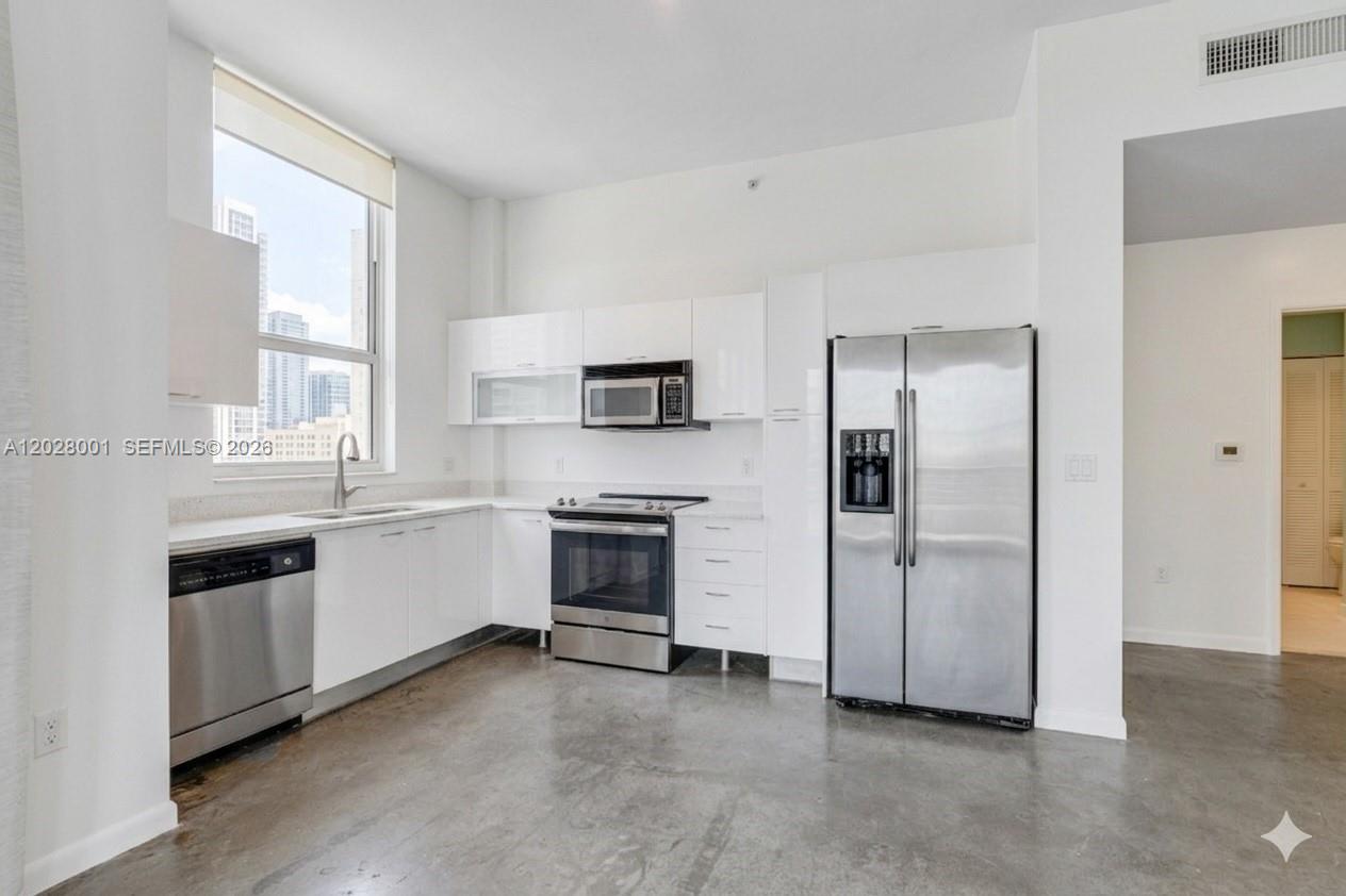133 NE 2nd Ave #1402, Miami FL 33132