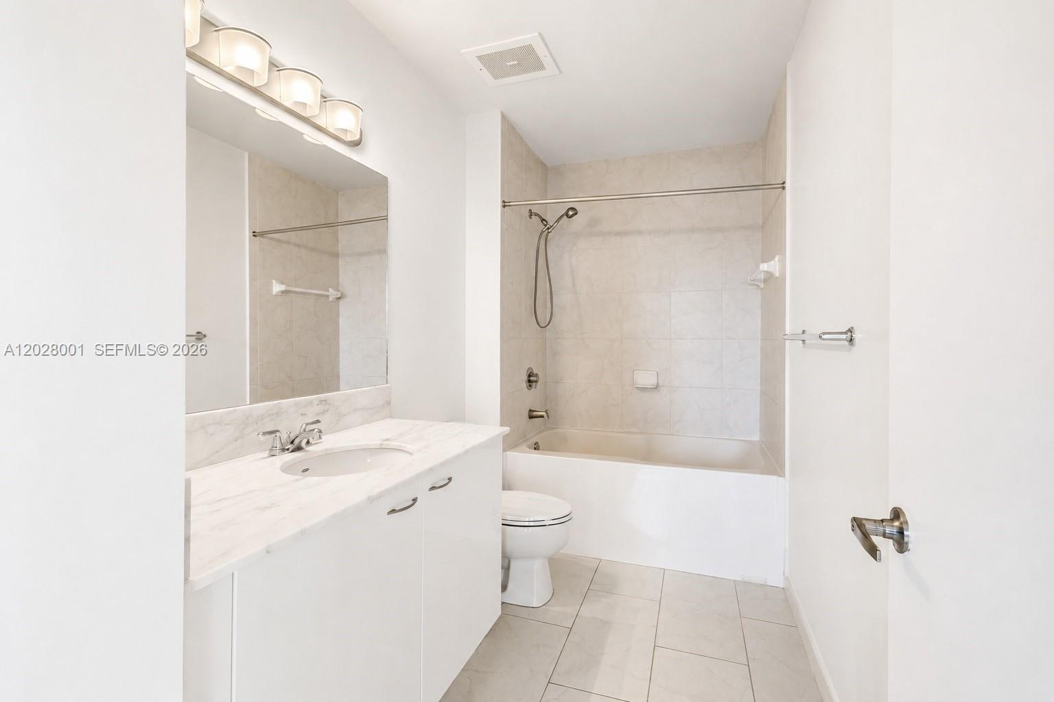 133 NE 2nd Ave #1402, Miami FL 33132