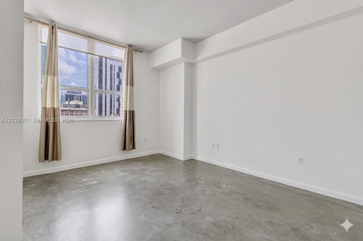 133 NE 2nd Ave #1402, Miami FL 33132
