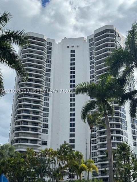 19101 NE 36th Ct #1005, Aventura FL 33180