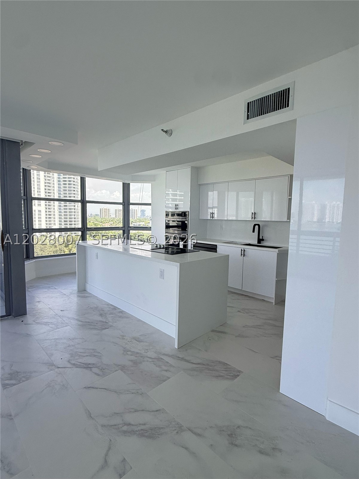 19101 NE 36th Ct #1005, Aventura FL 33180