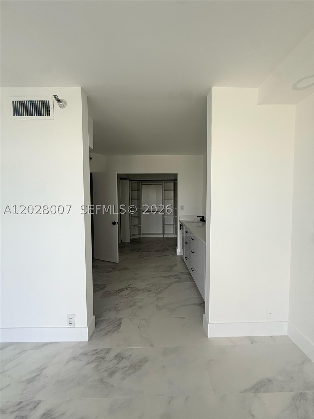 19101 NE 36th Ct #1005, Aventura FL 33180