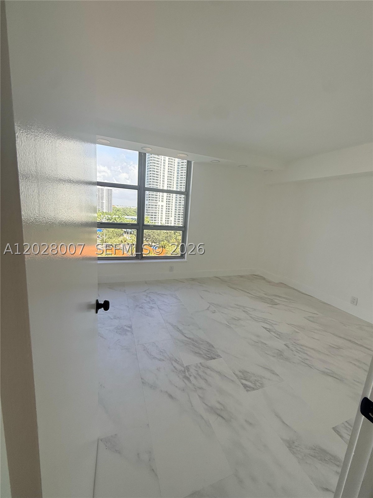 19101 NE 36th Ct #1005, Aventura FL 33180