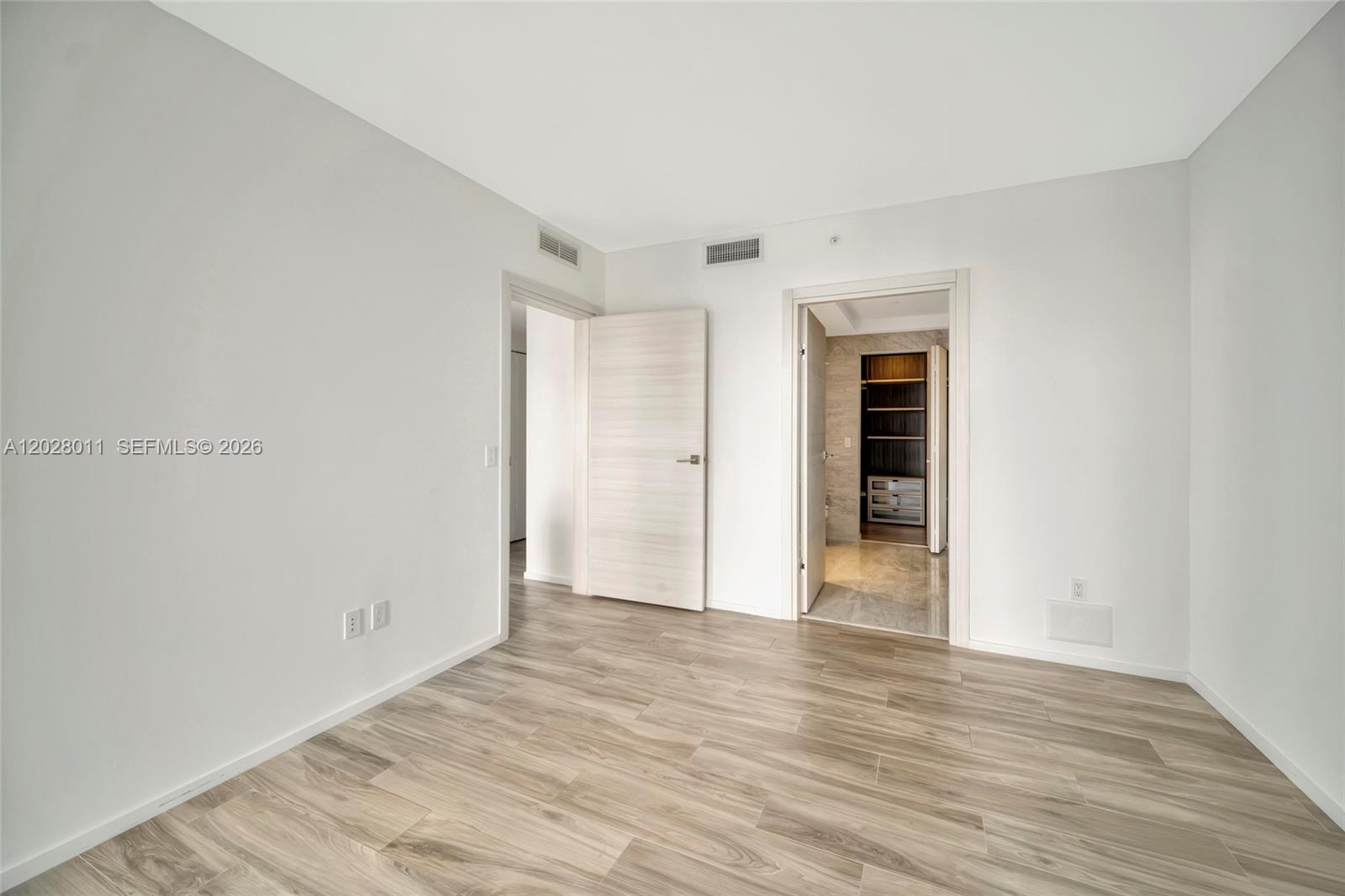 801 S Miami Ave #2909, Miami FL 33130