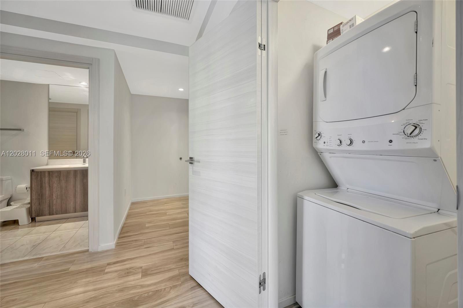 801 S Miami Ave #2909, Miami FL 33130