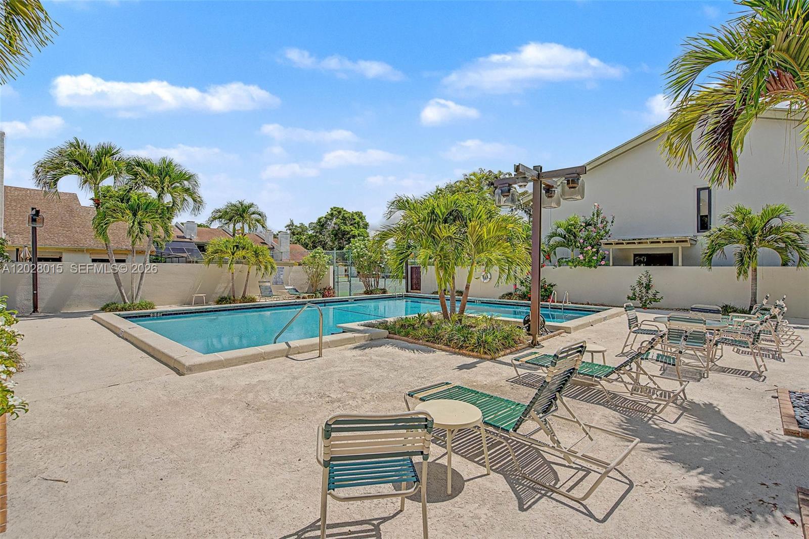 6671 SW 70th Ter #20, South Miami FL 33143