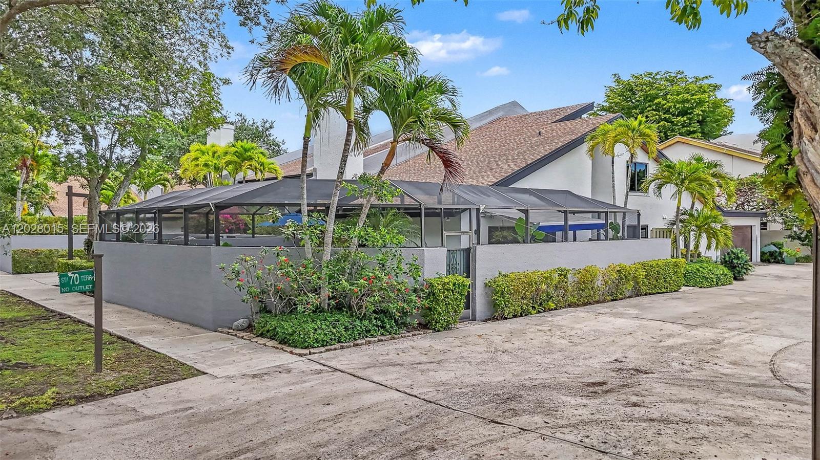 6671 SW 70th Ter #20, South Miami FL 33143