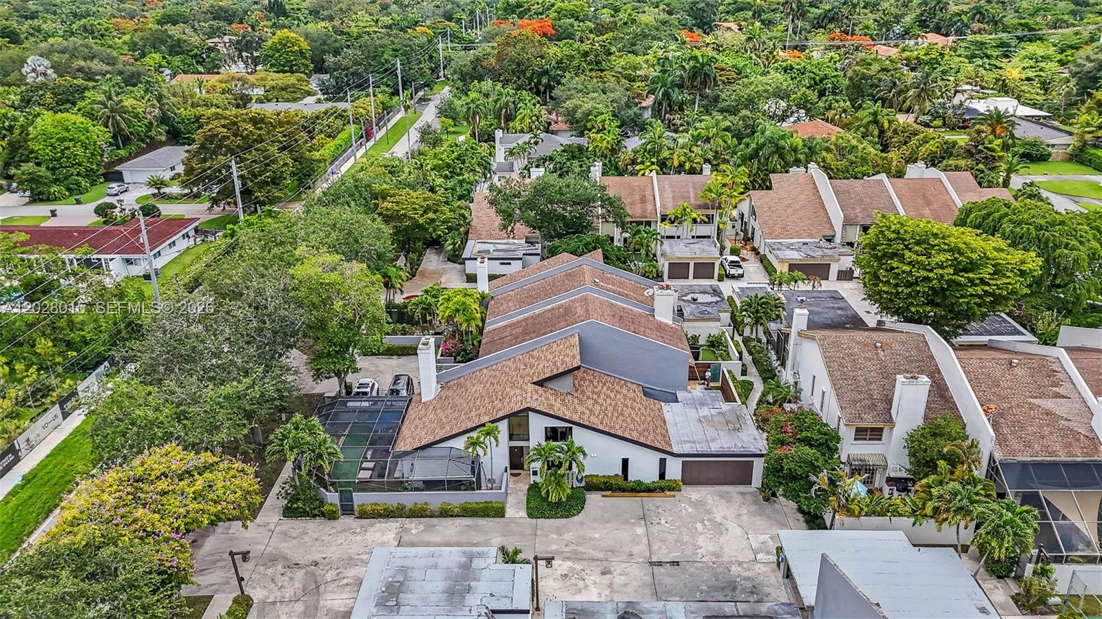 6671 SW 70th Ter #20, South Miami FL 33143