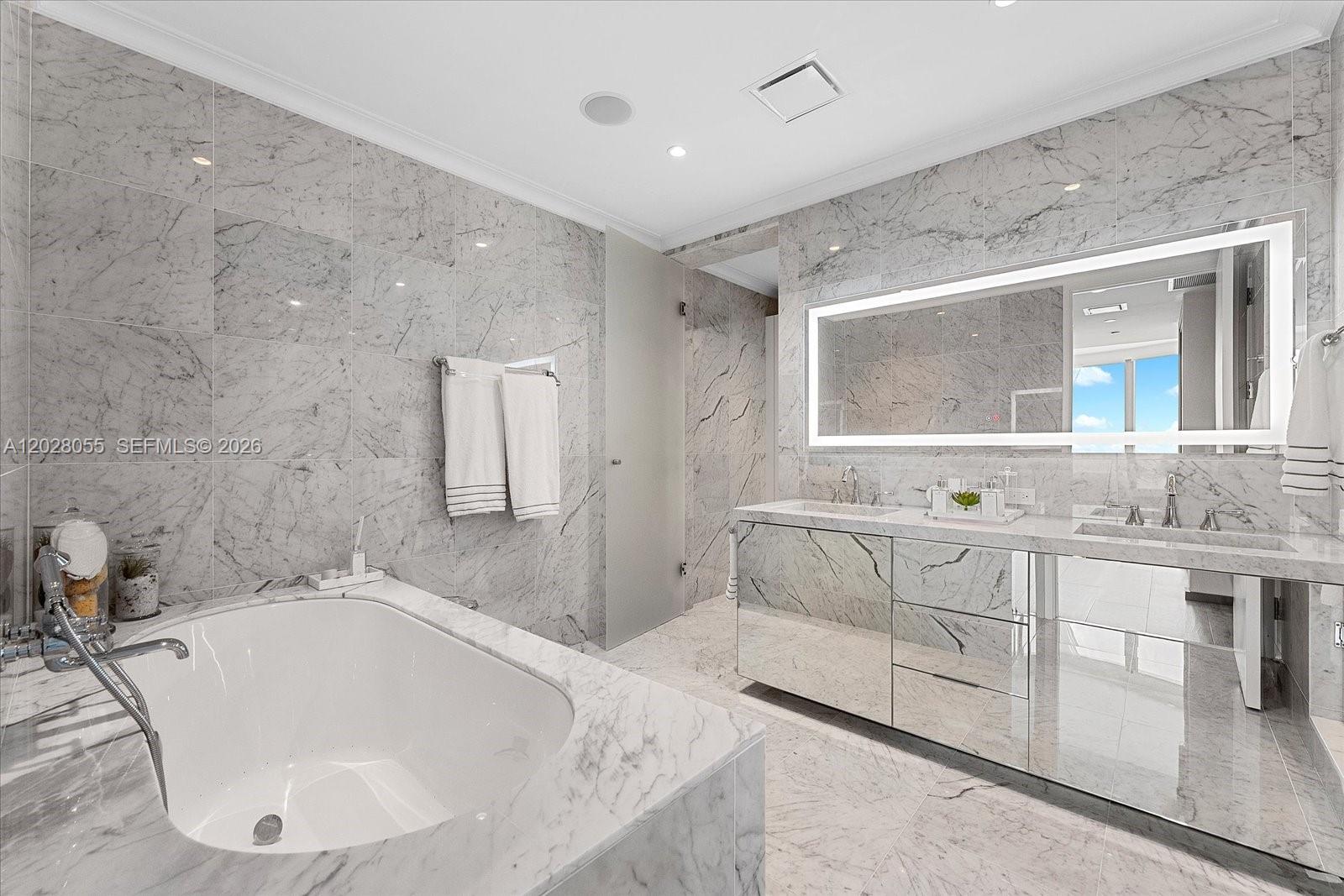 15701 Collins Ave #3101, Sunny Isles Beach FL 33160