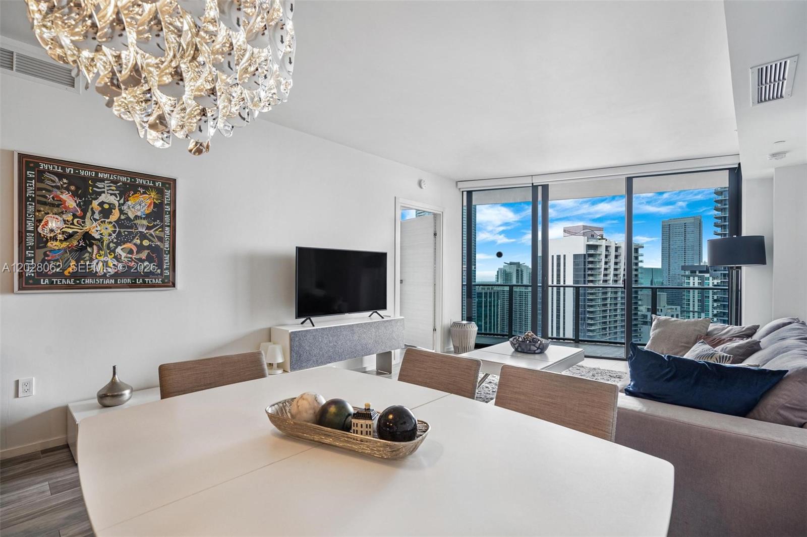 801 S Miami Ave #4302, Miami FL 33130