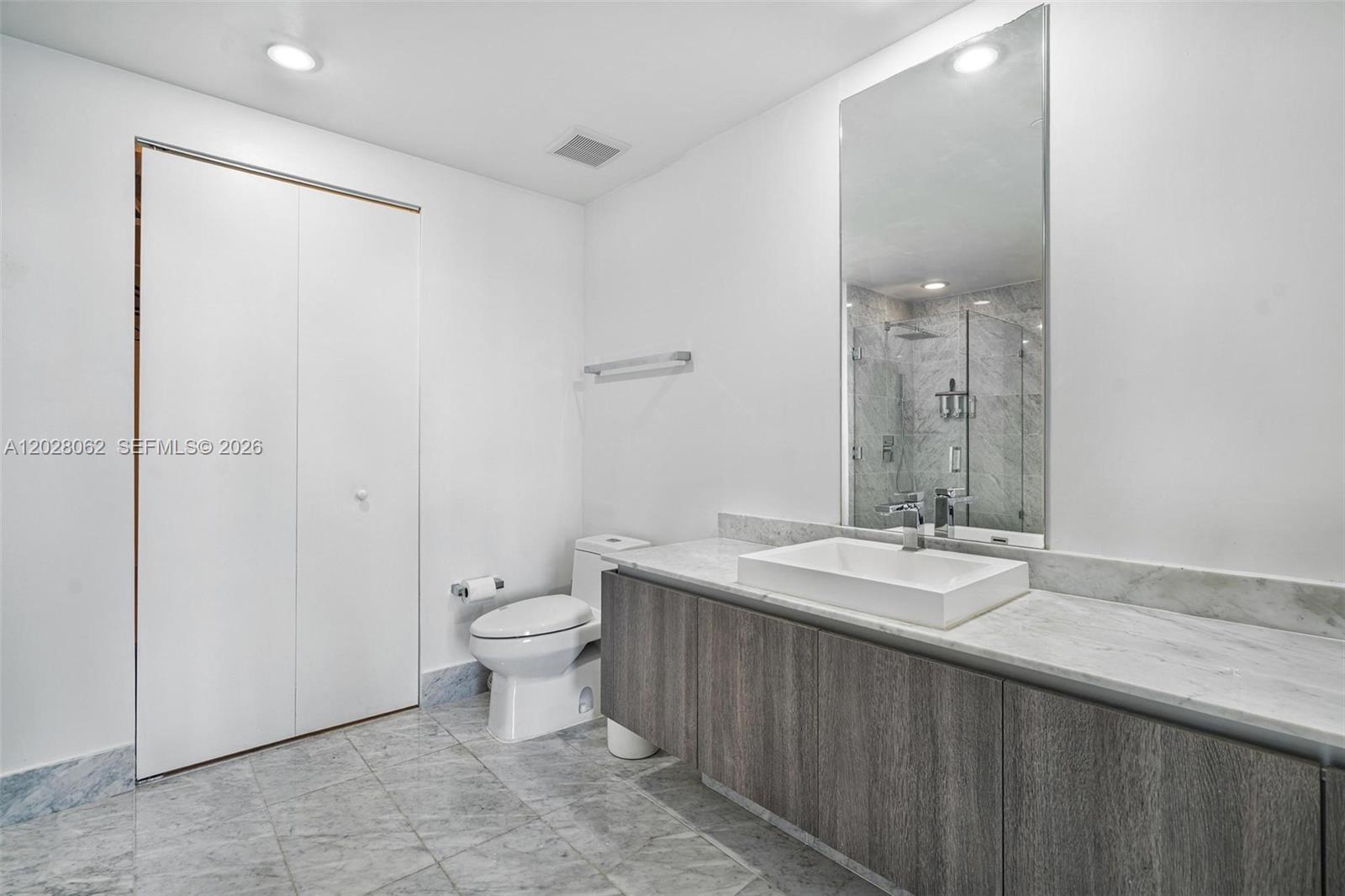 801 S Miami Ave #4302, Miami FL 33130