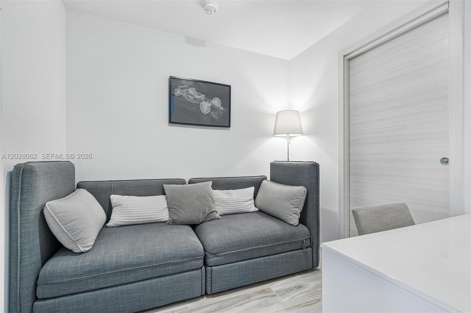801 S Miami Ave #4302, Miami FL 33130