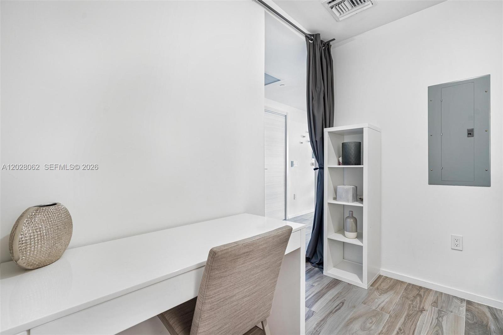 801 S Miami Ave #4302, Miami FL 33130