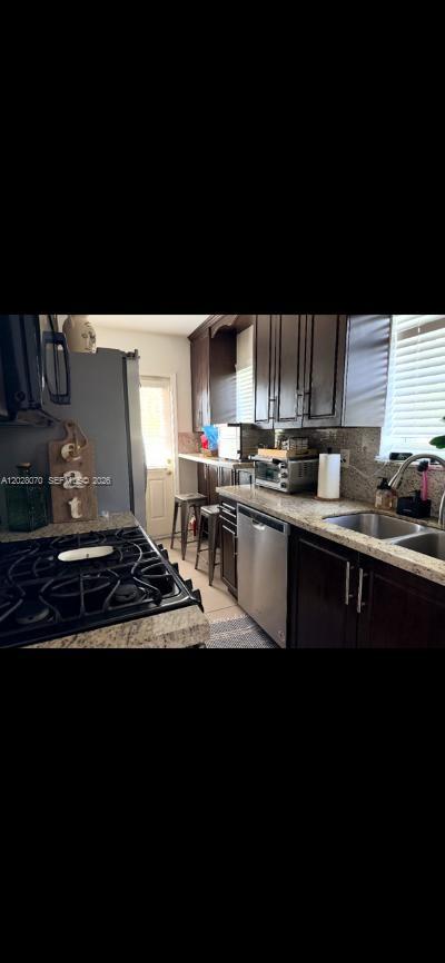 8370 SW 27th Ln #0, Miami FL 33155