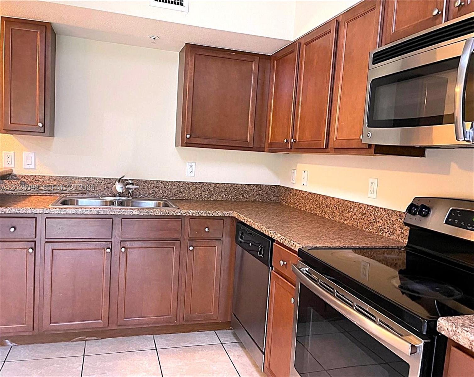 22541 SW 88th Pl #105-6, Cutler Bay FL 33190