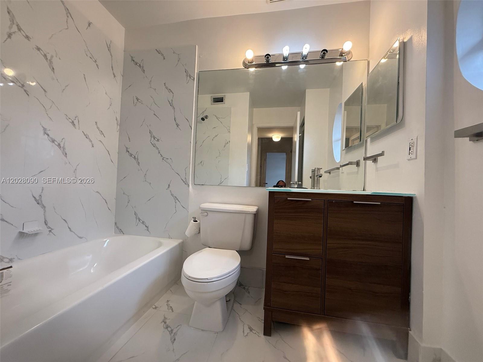 401 SW 158th Ter #206, Pembroke Pines FL 33027