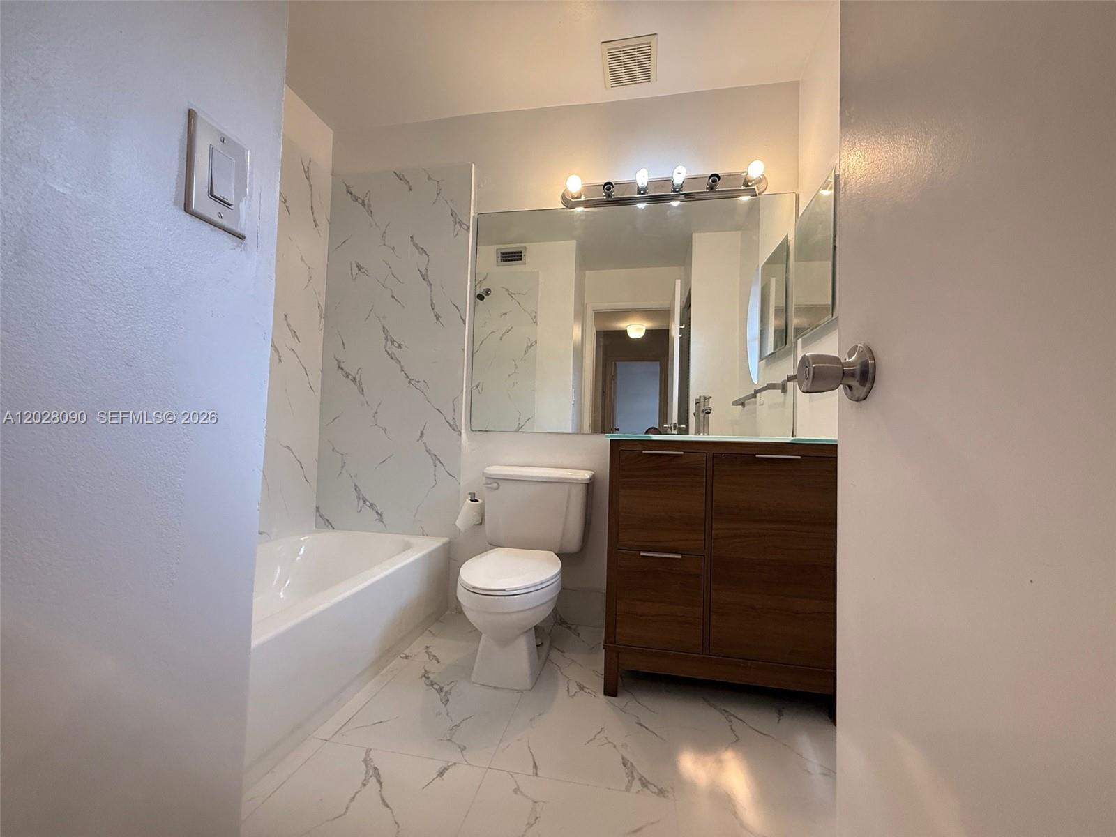 401 SW 158th Ter #206, Pembroke Pines FL 33027