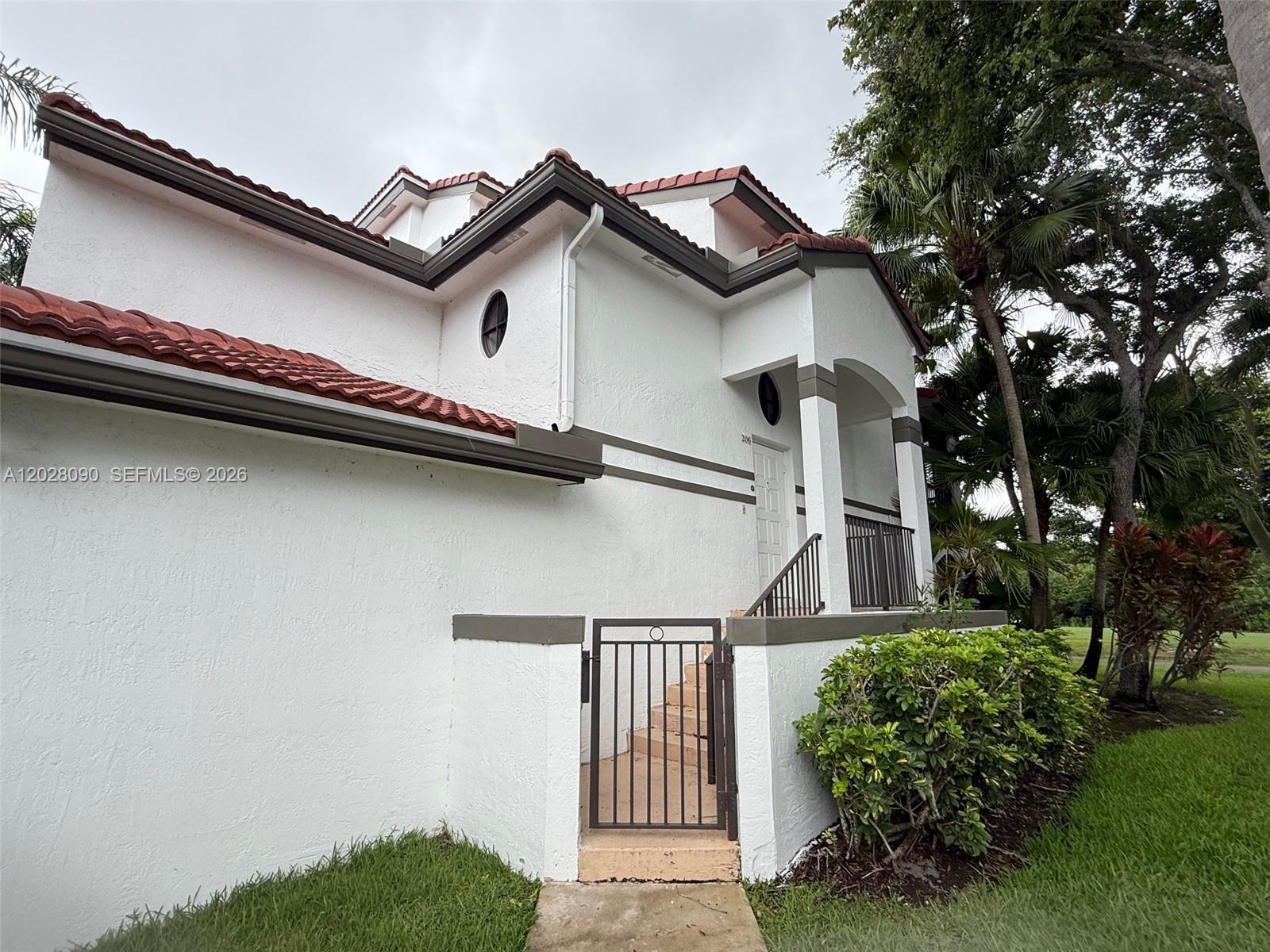 401 SW 158th Ter #206, Pembroke Pines FL 33027