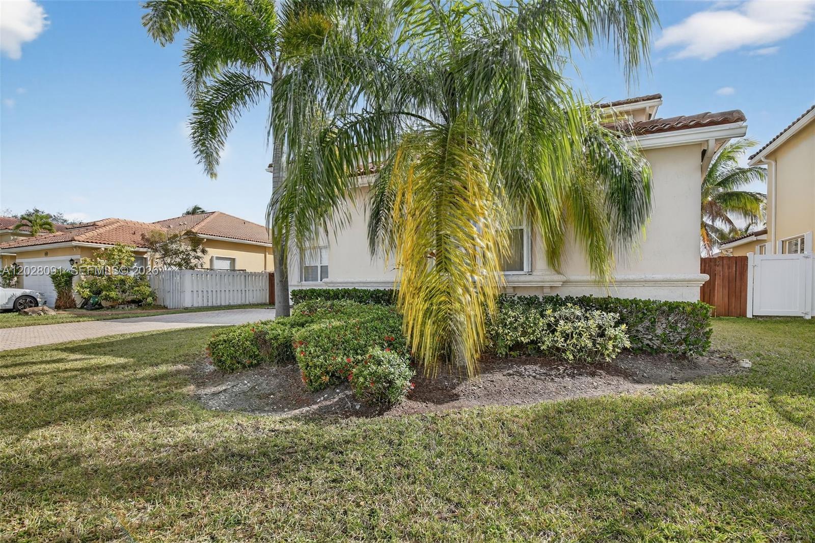 19018 NW 23rd Pl, Pembroke Pines FL 33029