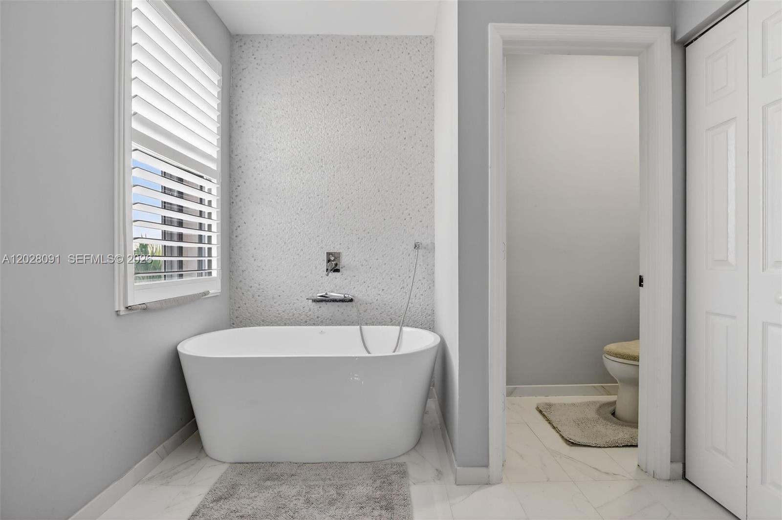 19018 NW 23rd Pl, Pembroke Pines FL 33029