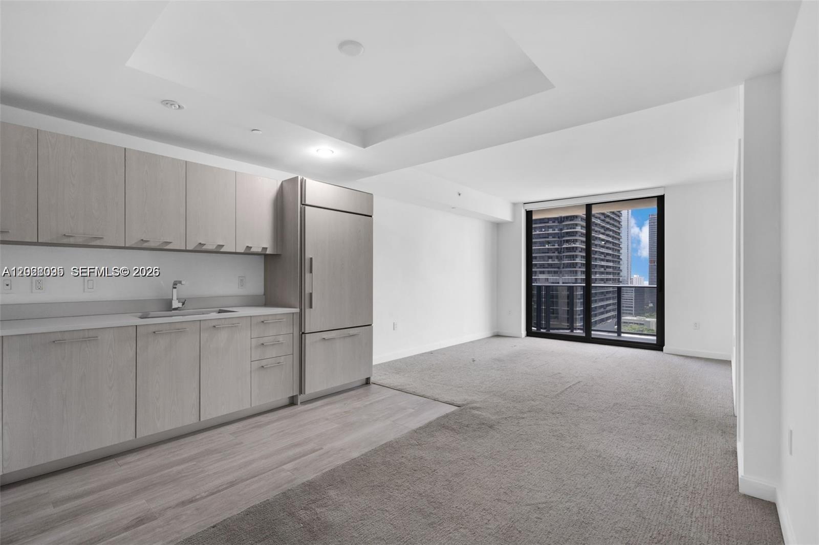 45 SW 9th St #2204, Miami FL 33130