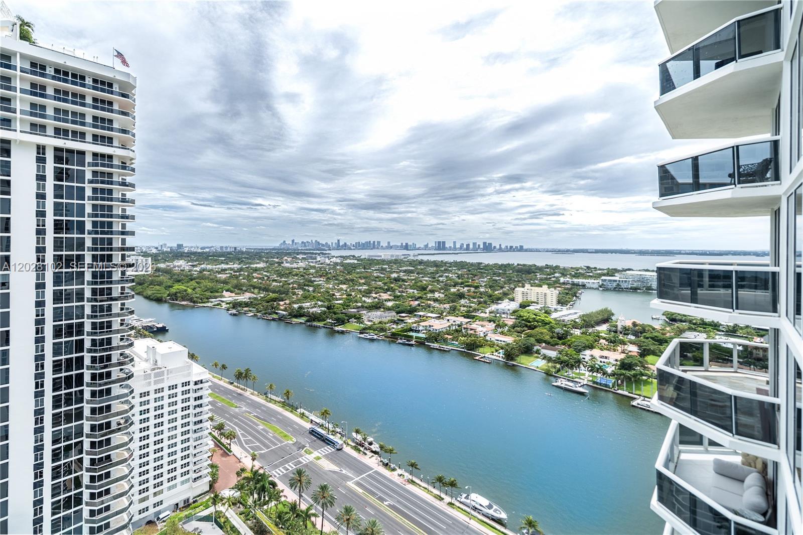 4779 Collins Ave #3504, Miami Beach FL 33140
