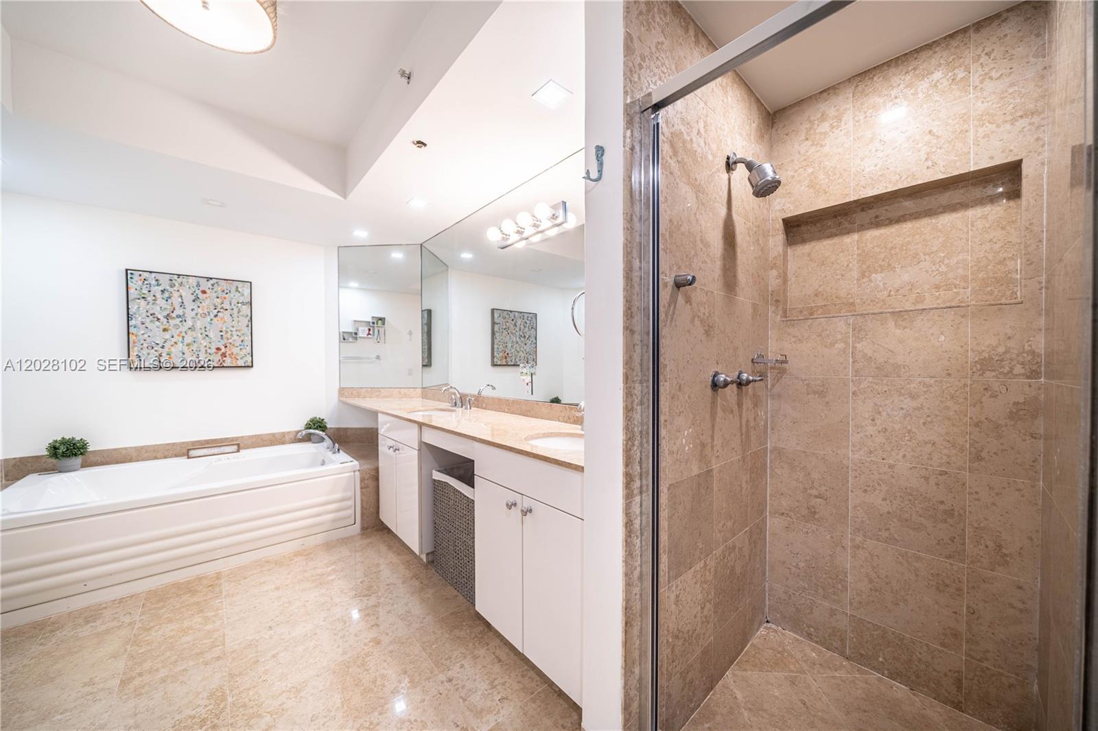 4779 Collins Ave #3504, Miami Beach FL 33140