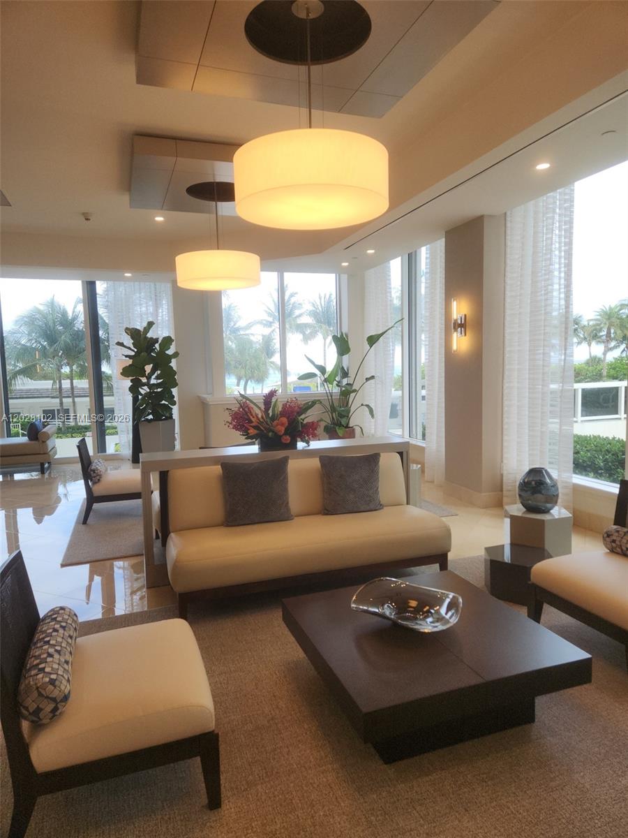 4779 Collins Ave #3504, Miami Beach FL 33140