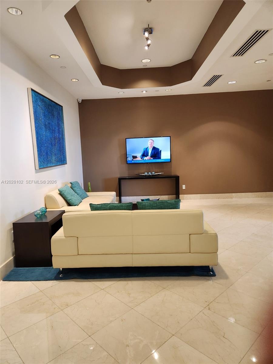 4779 Collins Ave #3504, Miami Beach FL 33140