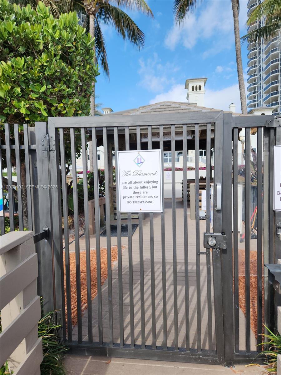 4779 Collins Ave #3504, Miami Beach FL 33140