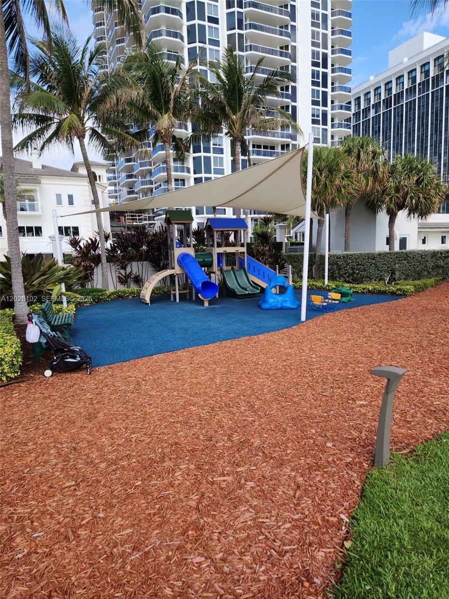 4779 Collins Ave #3504, Miami Beach FL 33140