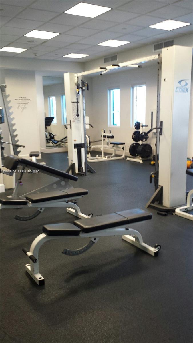 4779 Collins Ave #3504, Miami Beach FL 33140