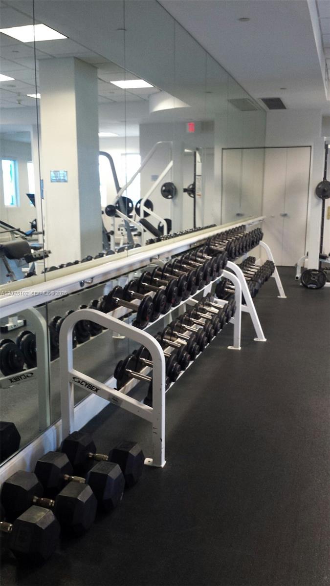 4779 Collins Ave #3504, Miami Beach FL 33140