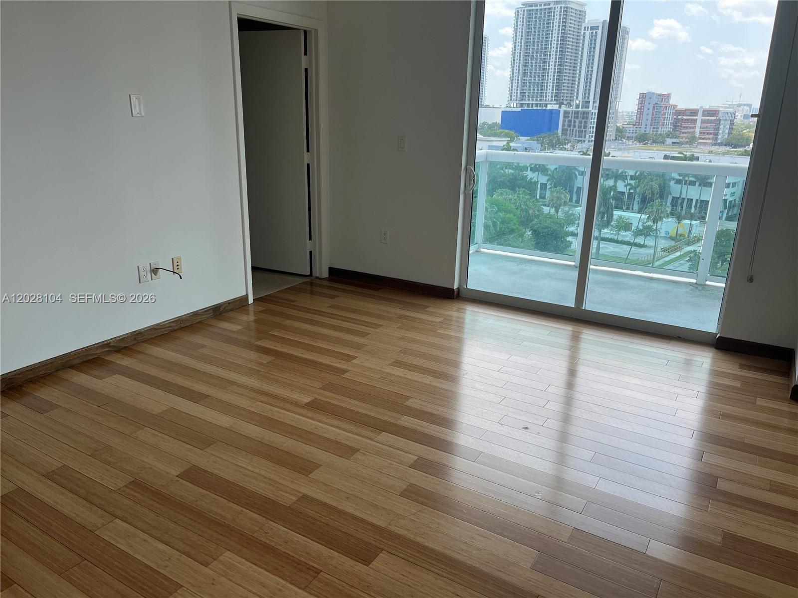 1800 N Bayshore Dr #915, Miami FL 33132