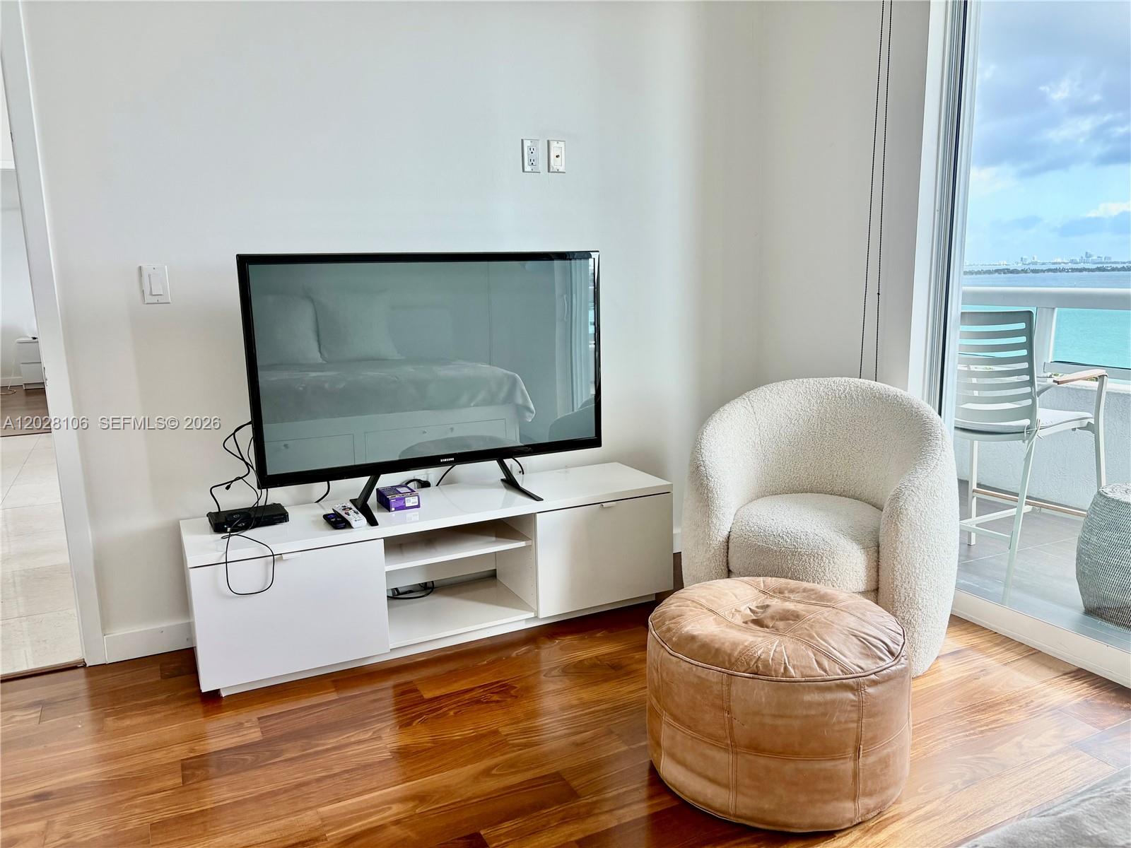 1800 N Bayshore Dr #905, Miami FL 33132