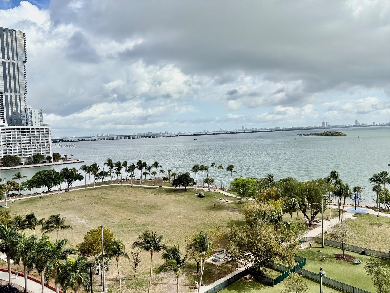 1800 N Bayshore Dr #905, Miami FL 33132